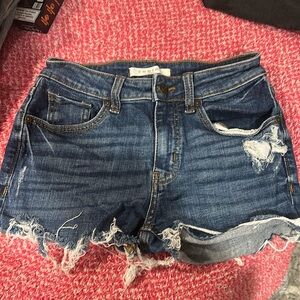 Euina
Frankie 
Low rise
Girlfriend